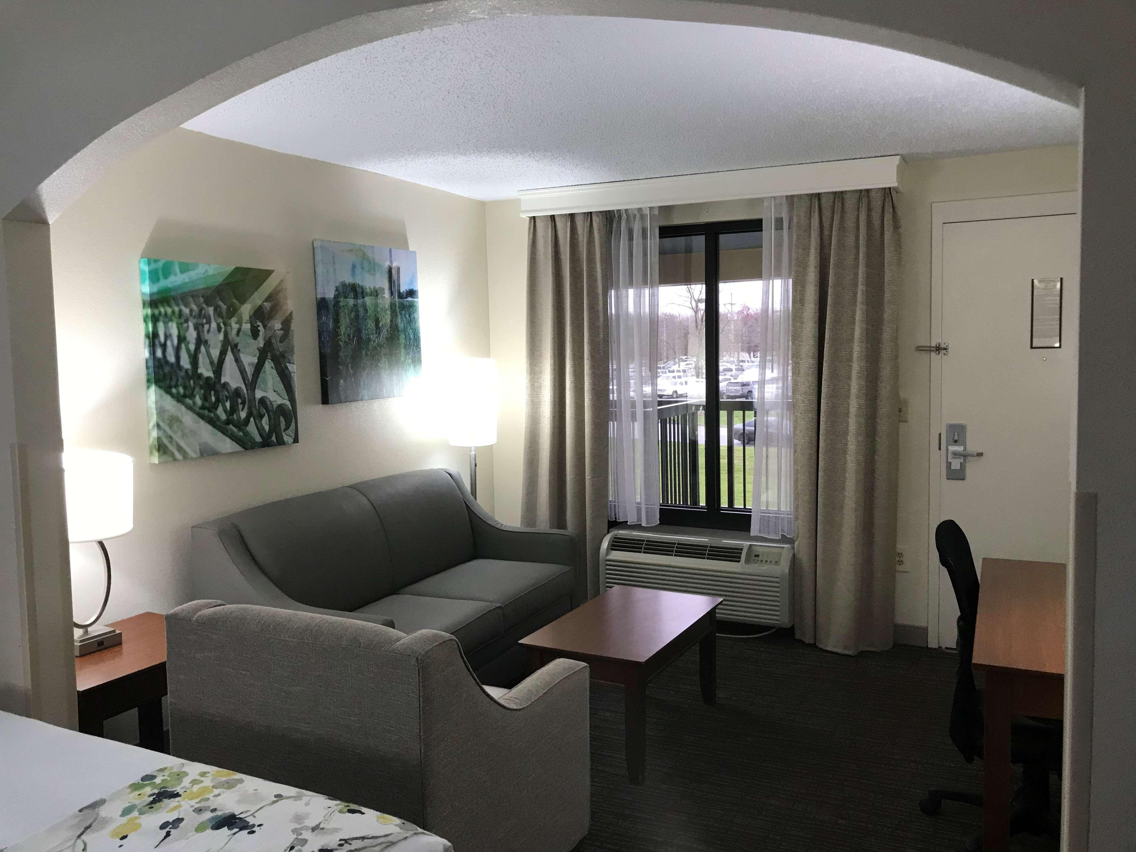 Best Western Inn & Suites Monroe Esterno foto