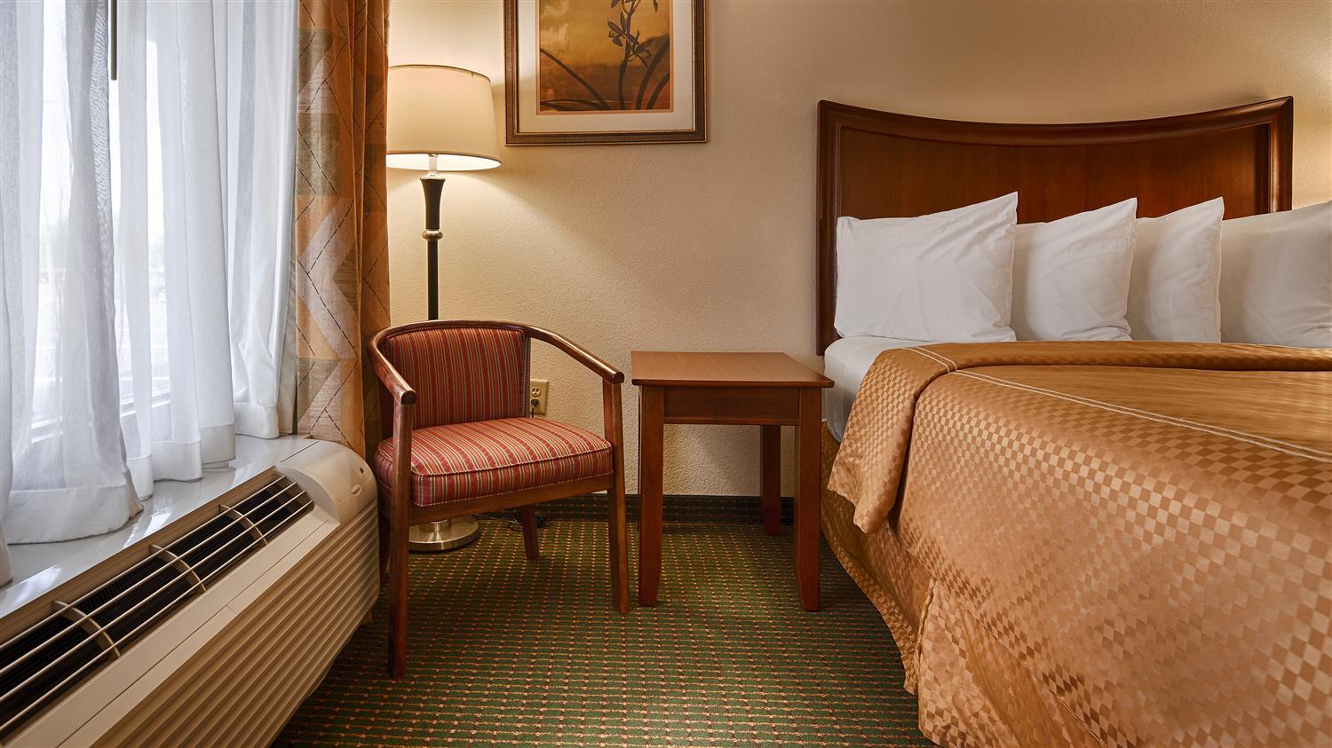 Best Western Inn & Suites Monroe Esterno foto