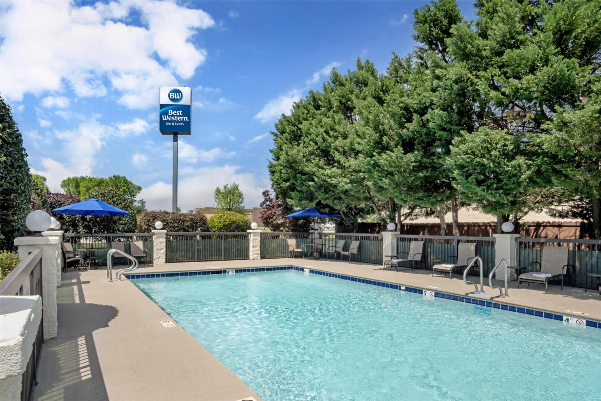 Best Western Inn & Suites Monroe Esterno foto