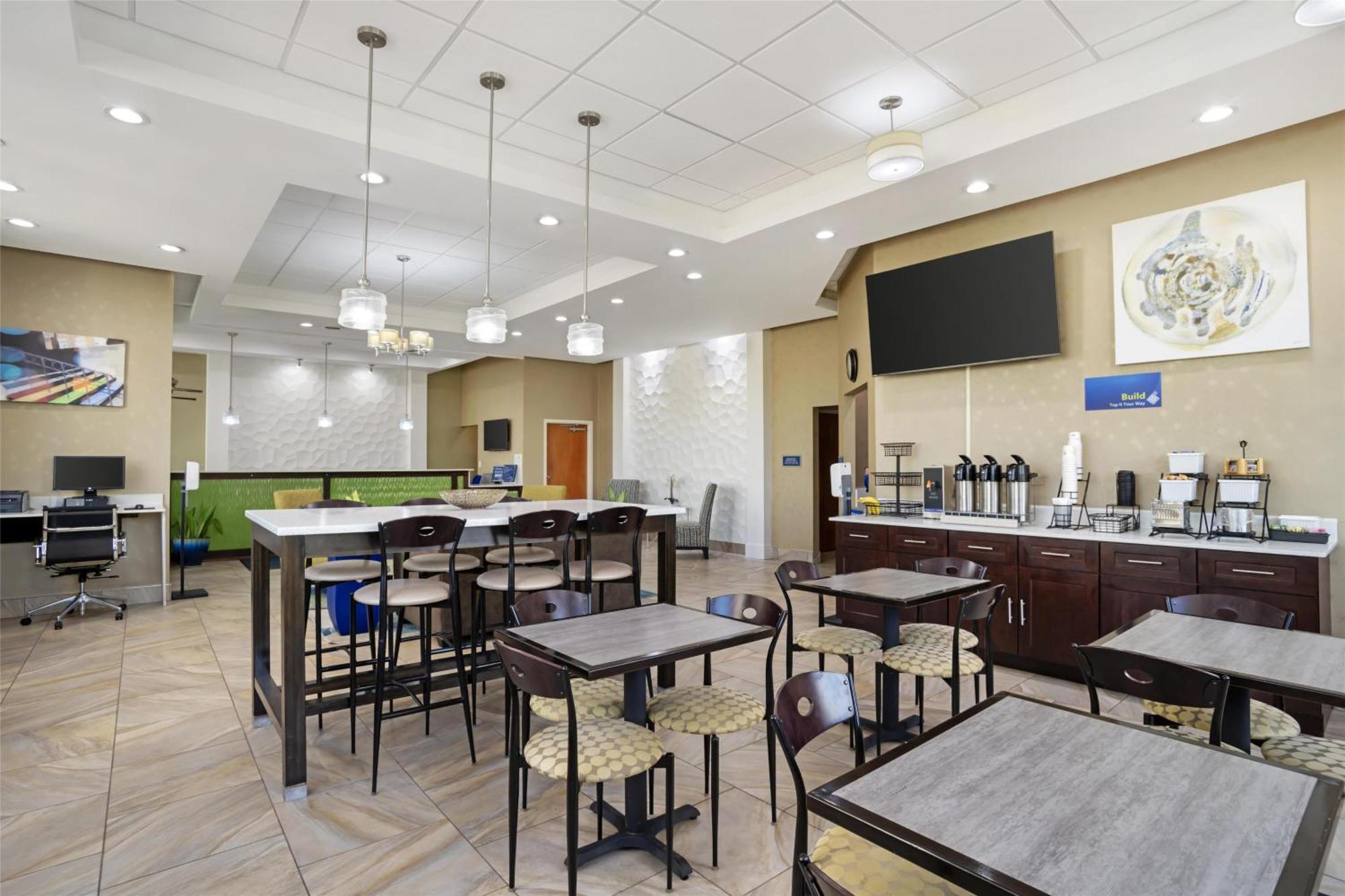 Best Western Inn & Suites Monroe Esterno foto