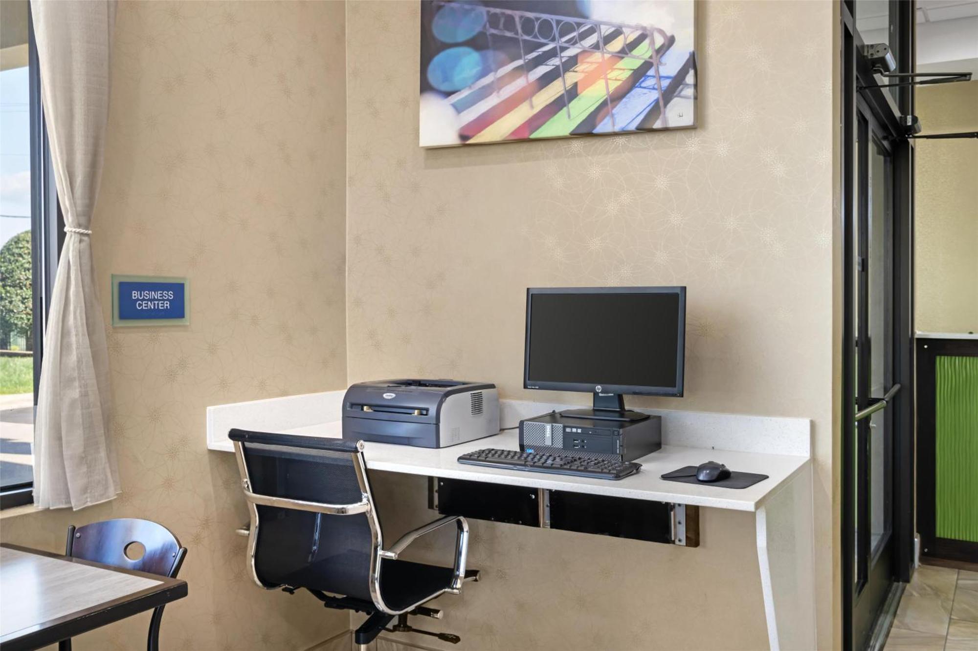Best Western Inn & Suites Monroe Esterno foto